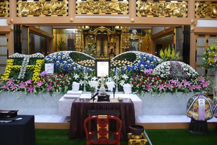 寺院でのお葬式「阪神ファンの夫へ想いを込めて」